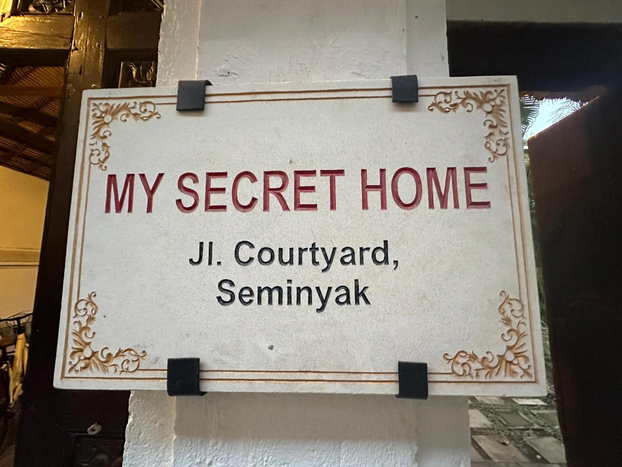 My Secret Home Seminyak Exteriör bild