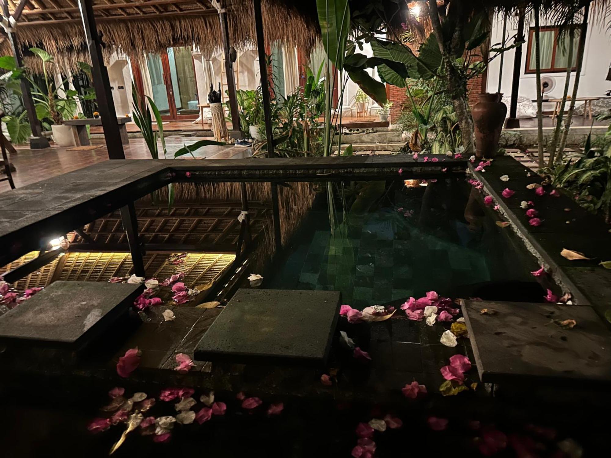 My Secret Home Seminyak Exteriör bild
