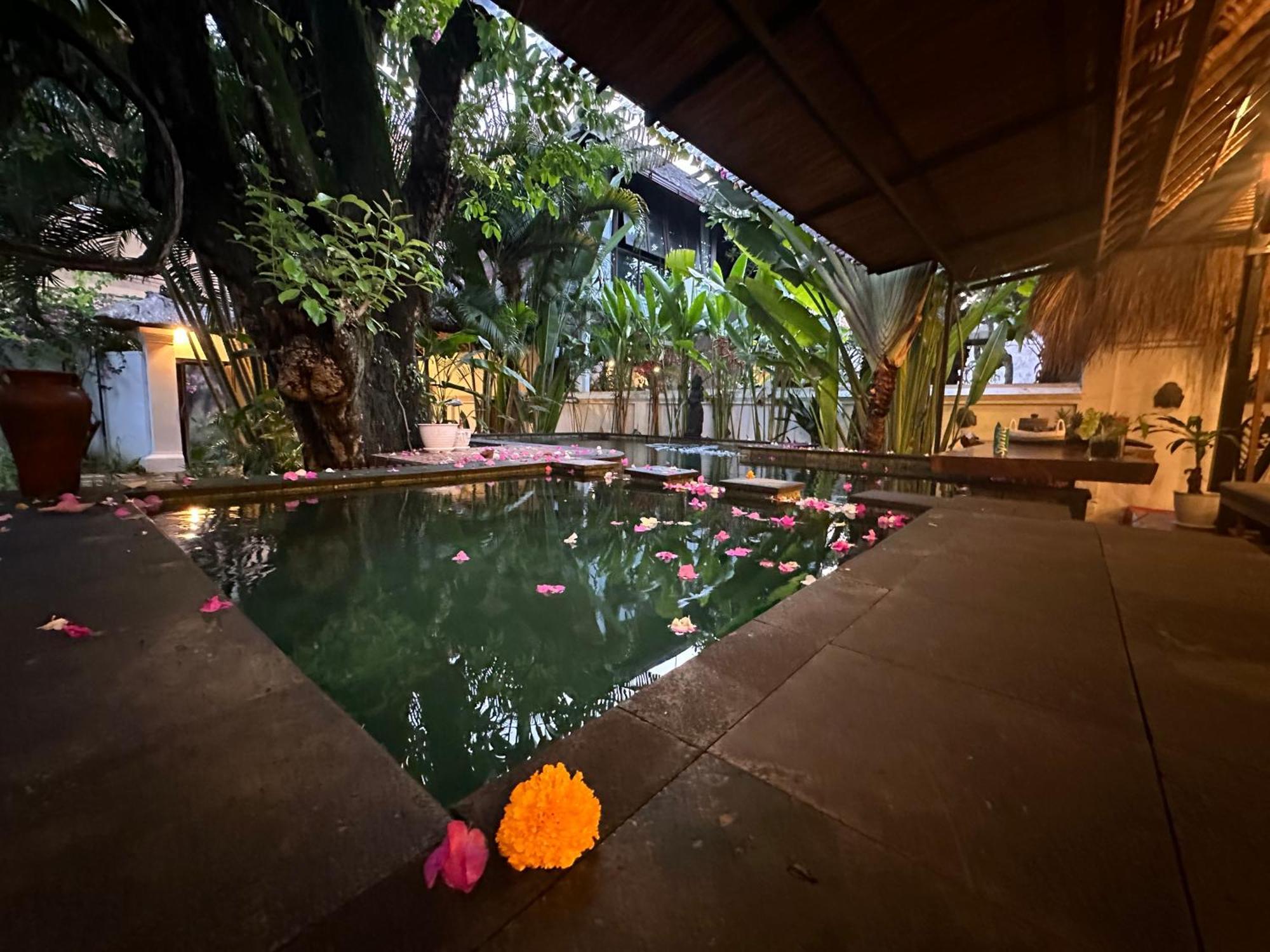 My Secret Home Seminyak Exteriör bild